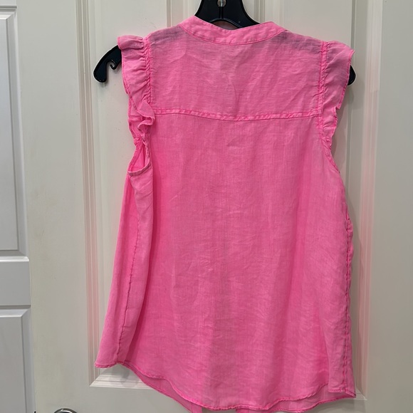 Lily Pulitzer sleeveless ruffle accent button down size small - Picture 5 of 5